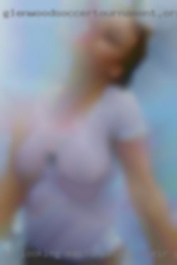 Hi looking  for a guy  masturbating their pussy who is loyal.